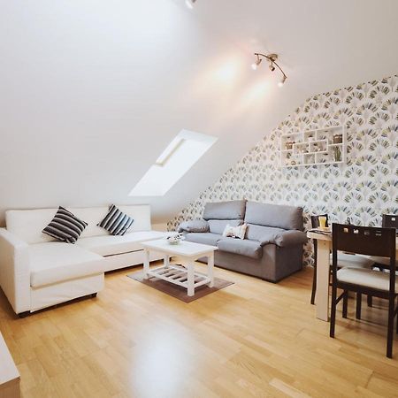 Apartamento Benita 托尔德西拉斯 外观 照片